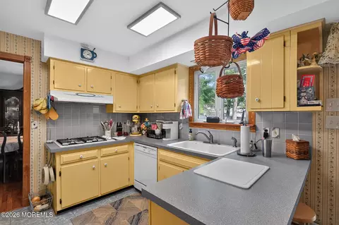 Kitchen - 4 Windsor Rd, Howell, NJ 07731 photo 1 of 1