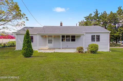 102 Cedar Grove Rd, Toms River, NJ 08753