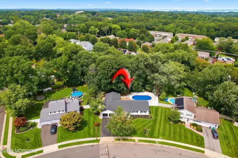View/Area - 17 Mohawk Dr, Matawan, NJ 07747 photo 2 of 5