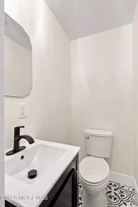Bath - 17 Mohawk Dr, Matawan, NJ 07747 photo 1 of 4