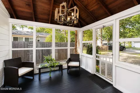 Exterior - 433 Devon St, Lacey, NJ 08734 photo 2 of 6