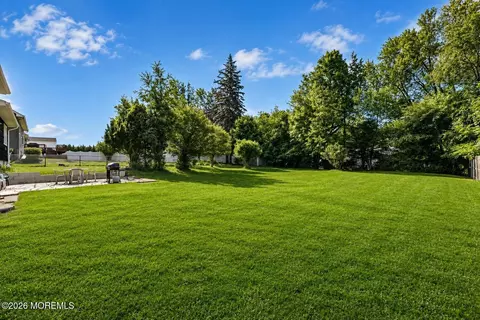 Exterior - 22 Tuxedo Dr, Wayne, NJ 07470 photo 4 of 7