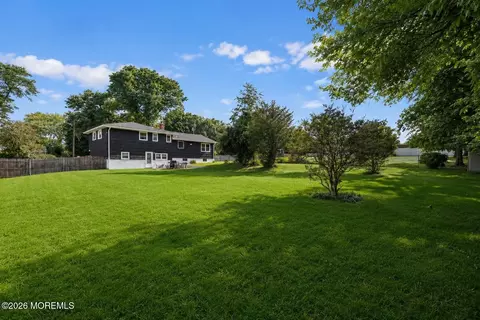 Exterior - 22 Tuxedo Dr, Wayne, NJ 07470 photo 5 of 7