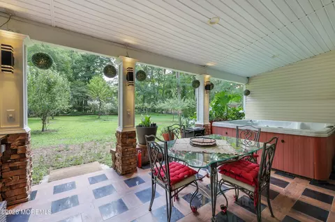 Exterior - 41 Walter Dr, Jackson, NJ 08527 photo 3 of 10