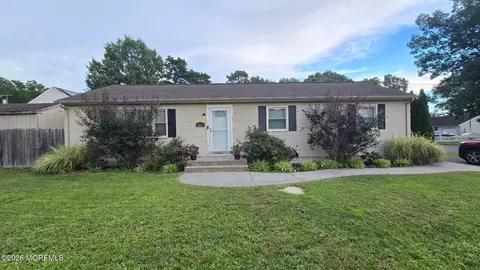400 Hannibal St, Toms River, NJ 08757
