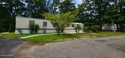 2300 Massachusetts Ave #6, Toms River, NJ 08755