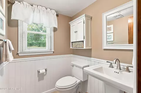Bath - 753 Eagle View Rdg Rd, Brick, NJ 08724 photo 1 of 4