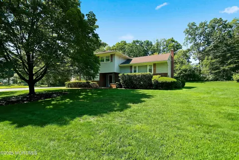 Exterior - 753 Eagle View Rdg Rd, Brick, NJ 08724 photo 1 of 8
