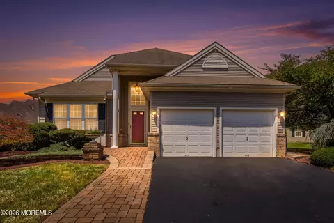 79 Drayton Rd, Manchester, NJ 08759