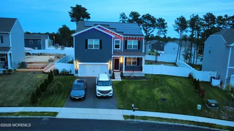 6 Foremast Ave, Barnegat, NJ 08005