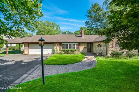 50 Rutledge Dr, Red Bank, NJ 07701