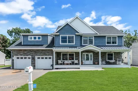 1214 Barton Ave, Point Pleasant, NJ 08742