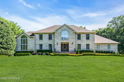 5 Shira Ln, Manalapan, NJ 07726