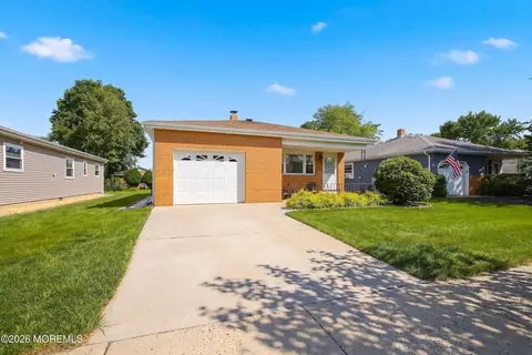164 Bonaire Dr, Toms River, NJ 08757