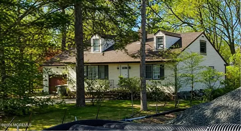 1050 W County Line Rd, Lakewood, NJ 08701