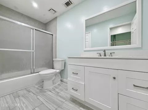 Bath - 809 Daffodil Dr, Jackson, NJ 08527 photo 1 of 1