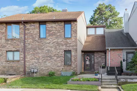 610 Bounty Ct, Toms River, NJ 08753