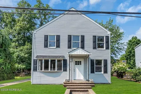 18 Maple Ave, Eatontown, NJ 07724