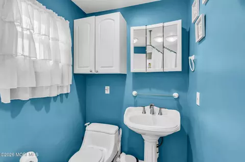 Bath - 1 Pinehurst Rd, Brick, NJ 08723 photo 1 of 2