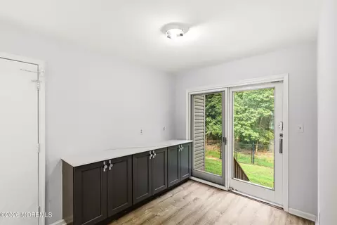 Entry Way - 297 Bartley Rd, Jackson, NJ 08527 photo 4 of 5
