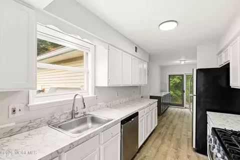 Kitchen - 297 Bartley Rd, Jackson, NJ 08527 photo 1 of 4