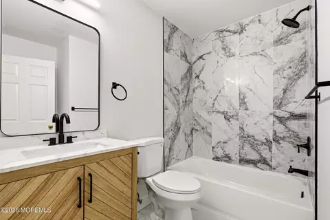 Bath - 297 Bartley Rd, Jackson, NJ 08527 photo 4 of 4