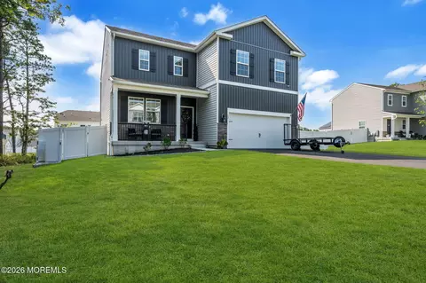 12 Plunder Ave, Barnegat, NJ 08005