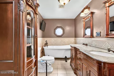 Bath - 404 5th St, Waretown, NJ 08758 photo 1 of 2