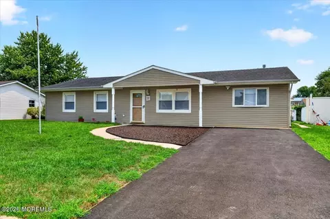 Exterior - 404 5th St, Waretown, NJ 08758 photo 1 of 5