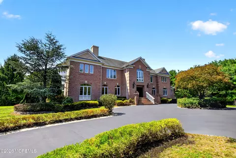 1 Parkwood Ln, Colts Neck, NJ 07722
