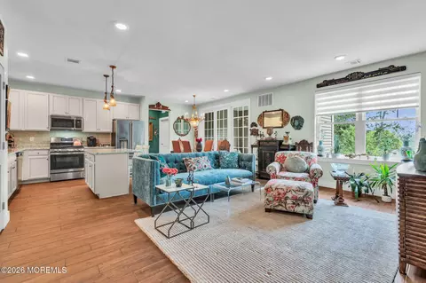 7 Centre St #5301, Ocean, NJ 07712