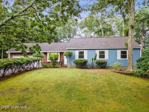 4 Browning Ave, Bayville, NJ 08721