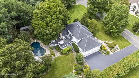 2 S Beers St, Holmdel, NJ 07733