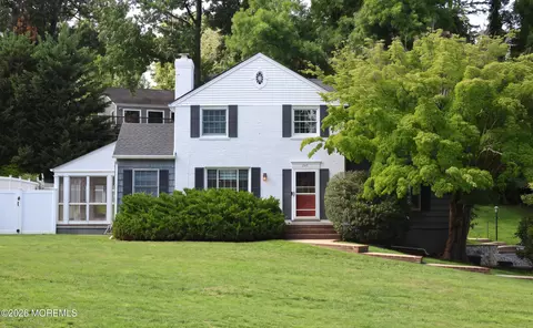 260 Harding Rd, Red Bank, NJ 07701