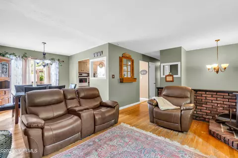 Living - 45 Ocean Ave, Jackson, NJ 08527 photo 5 of 5