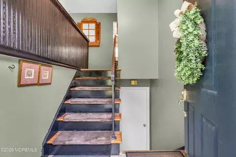 Entry Way - 45 Ocean Ave, Jackson, NJ 08527 photo 1 of 4