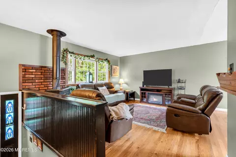 Living - 45 Ocean Ave, Jackson, NJ 08527 photo 1 of 5