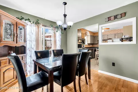 Dining - 45 Ocean Ave, Jackson, NJ 08527 photo 2 of 4