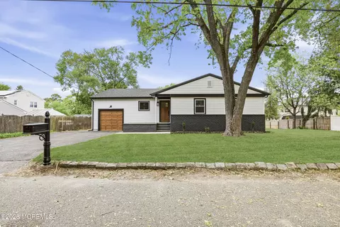 1209 Birmingham Ave, Toms River, NJ 08757
