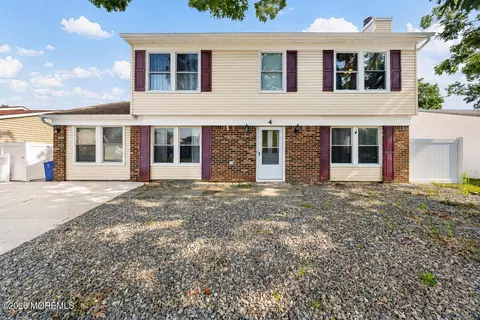 4 Nautilus Ave, Barnegat, NJ 08005