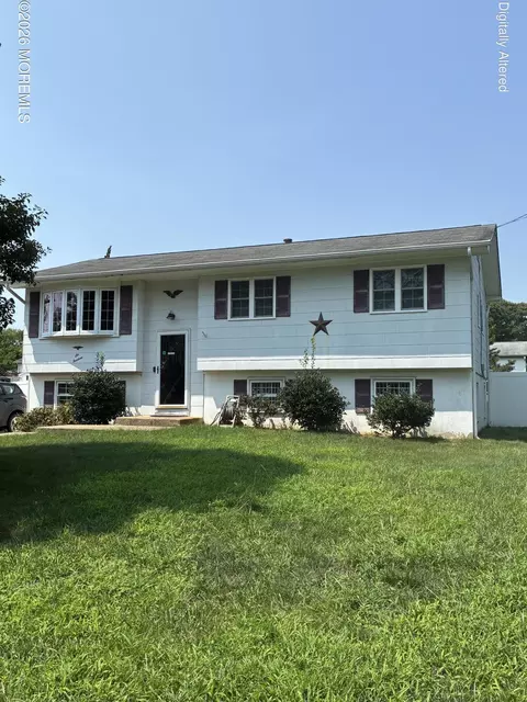 614 Vaughn Ave, Toms River, NJ 08753