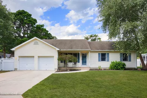 1296 Cypress St, Forked River, NJ 08731