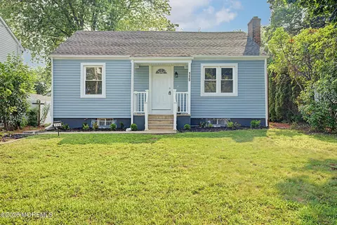 115 Clinton Pl, Tinton Falls, NJ 07724