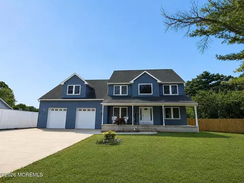 56 Walnut St, Little Egg Harbor, NJ 08087
