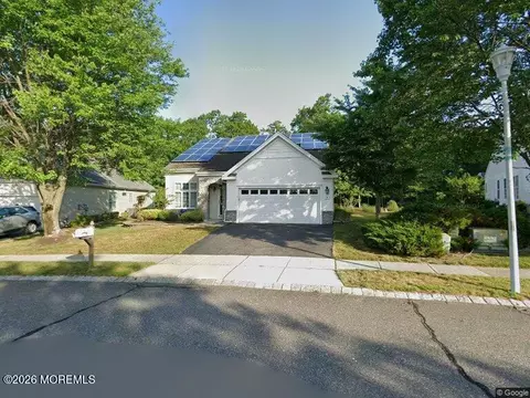 26 Pierhead Dr, Barnegat, NJ 08005