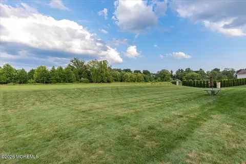 Exterior - 4 Prestwick Ct, Holmdel, NJ 07733 photo 4 of 6