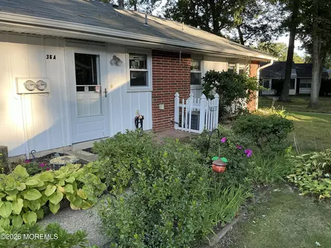 36 Cambridge Ct # A, Lakewood, NJ 08701