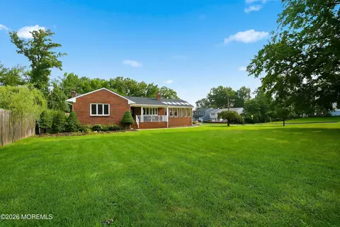 189 Kensington Ave, Colonia, NJ 07067