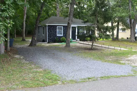 Exterior - 84 Lighthouse Dr, Waretown, NJ 08758 photo 1 of 8