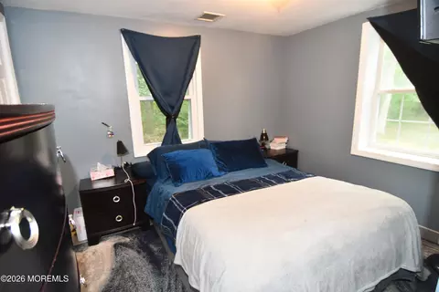 Bedroom - 84 Lighthouse Dr, Waretown, NJ 08758 photo 3 of 5